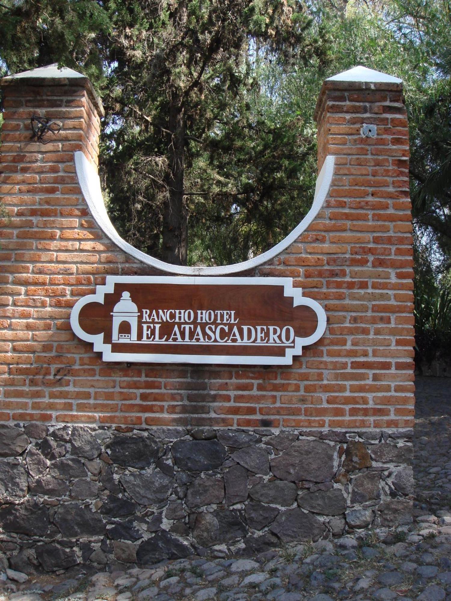 Rancho Hotel Atascadero Сан Мигел де Аленде Екстериор снимка