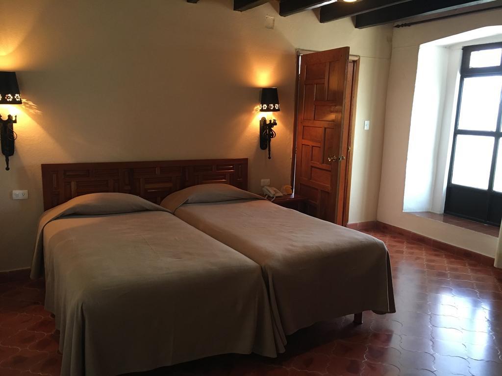 Rancho Hotel Atascadero Сан Мигел де Аленде Екстериор снимка